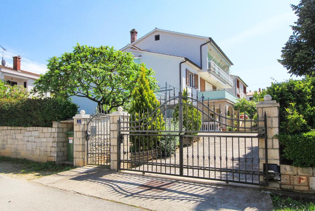 Apartments Silvia Porec Luaran gambar